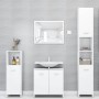 Weißes vidaXL Badmöbel-Set mit Waschbeckenunterschrank, Spiegelschrank und Hochschrank.