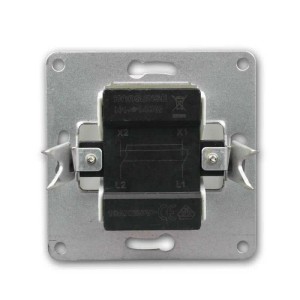 Rückseite des McPower FLAIR Kreuzschalters, Unterputz, mit Metallplatte, schwarzem Mechanismus und Anschlüssen.