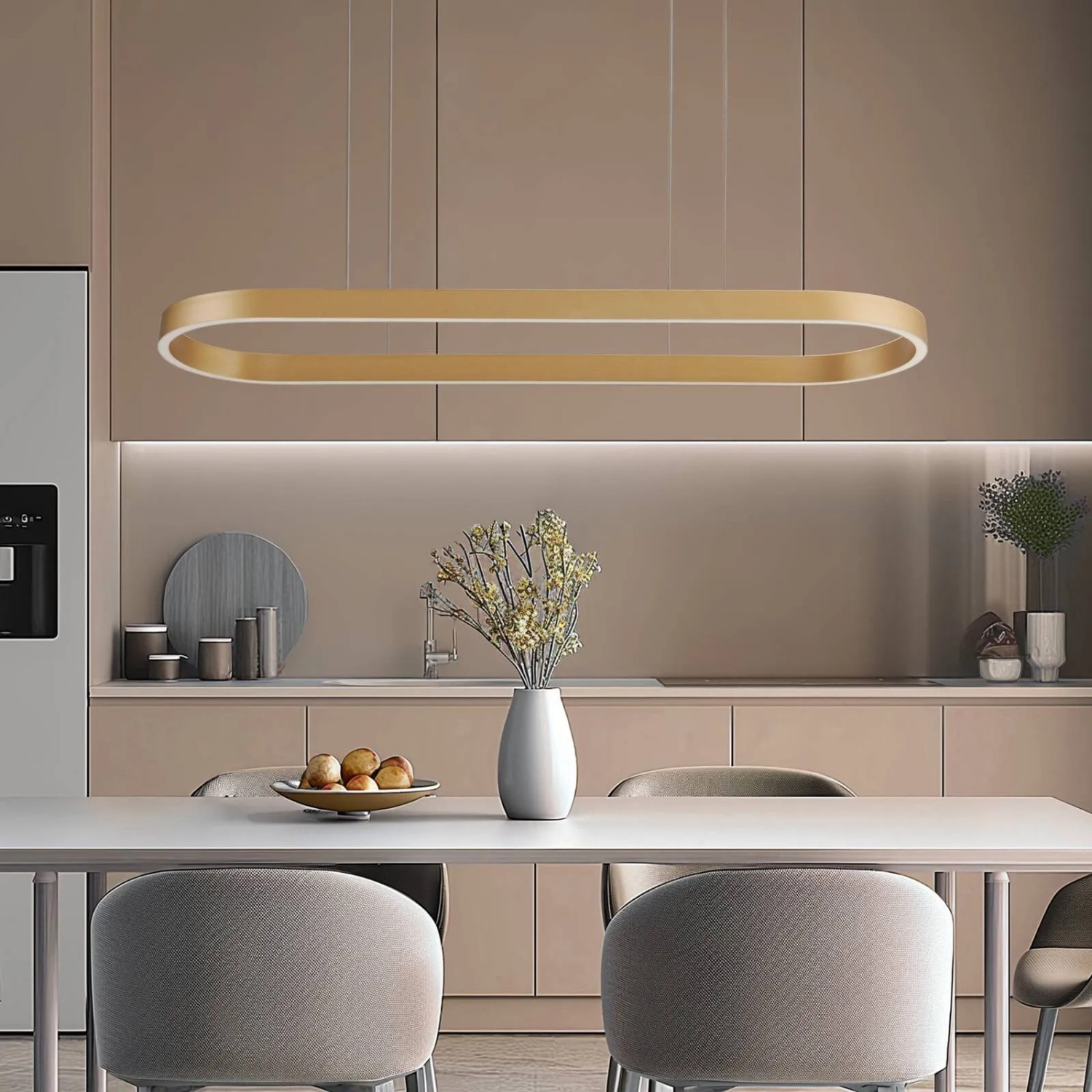 Moderne, dimmbare LED Pendelleuchte Melinay in Gold-Messing mit Leselampe, 110 cm breit.