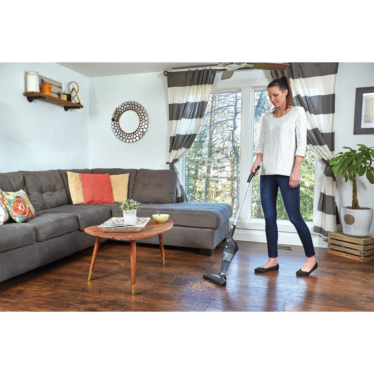 Black Decker Dustbuster NSVA315J 4-in-1 Handheld Vacuum Cleaner 10.8 V with Floor Extension Floor Brush and Charging Station/Wall Mount