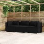 Schwarzes vidaXL 3-Sitzer Gartensofa aus Rattan mit Kissen unter einer Pergola.