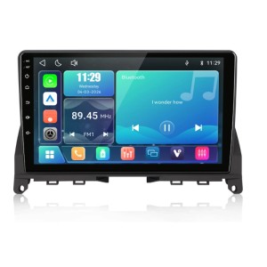 Junsun Autoradio für Benz C-Klasse W204. Schwarzes Touchscreen-Display zeigt Uhrzeit, Radio, Musikplayer. Autoelektrik.