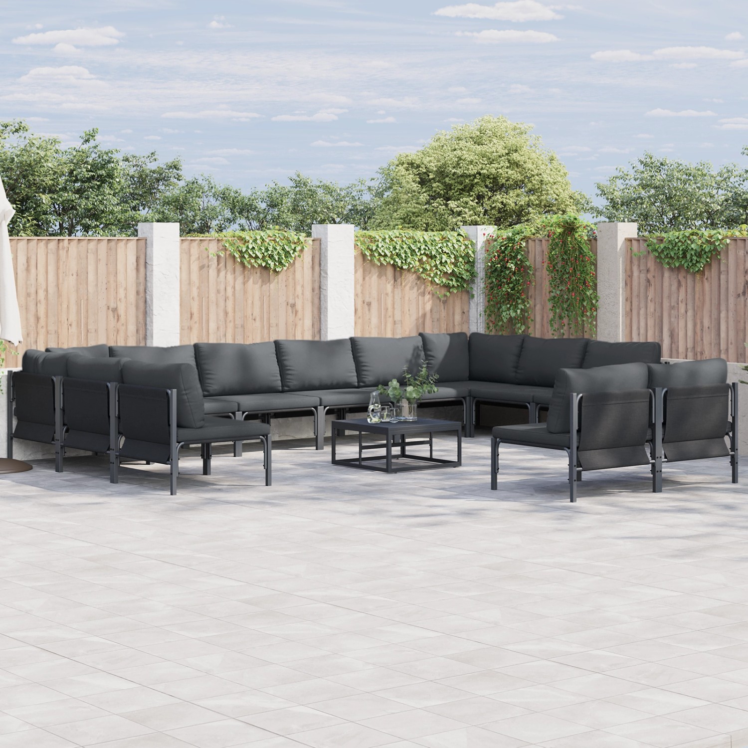Anthrazitfarbenes 13-teiliges Garten-Sofa-Set von vidaXL aus Stahl. Gartenmöbel mit Tisch und Sitzplätzen.