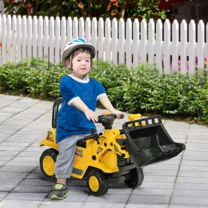 Kind auf gelbem HOMCOM Sitzbagger mit funktionierender Schaufel und Ablagefach. Spielzeug-Trettraktor für Kinder.