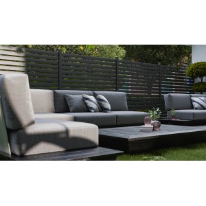 GroJa Lumino Edge Steckzaun, 180x180 cm, Anthrazit, im Garten mit Lounge-Möbeln.