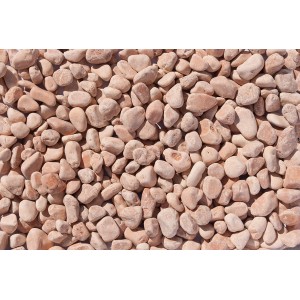 Nahaufnahme von Verona-Roten Marmor Zierkieseln (15-25mm) im Big-Bag für Garten- und Landschaftsbau.