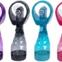 Wasser-Sprüventilator in Lila, Schwarz, Blau und Rot. Ventilator mit Wassertank für Erfrischung.