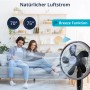 Weißer Könighaus 3-in-1 Ventilator im Einsatz mit Breeze Funktion und Oszillation für natürlichen Luftstrom.