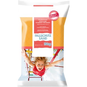 Sack Fallschutzsand, 25 kg, beige, mit spielendem Kind im Hintergrund. Ideal für Spielplätze.