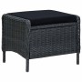 Dunkelgrauer vidaXL Poly-Rattan Fußhocker mit schwarzem Kissen. Robuster Garten-Hocker für entspannte Outdoor-Momente.