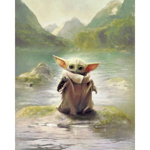 Komar Vlies Fototapete Star Wars The Mandalorian Grogu in grüner Landschaft.