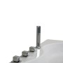 Detailansicht der Basera® Nendo Eck-Whirlpool Badewanne mit Armaturen in Chrom.