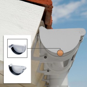 Grauer Inefa PVC Rinnenboden links, halbrund, mit Gummidichtung, an einer Dachrinne montiert.