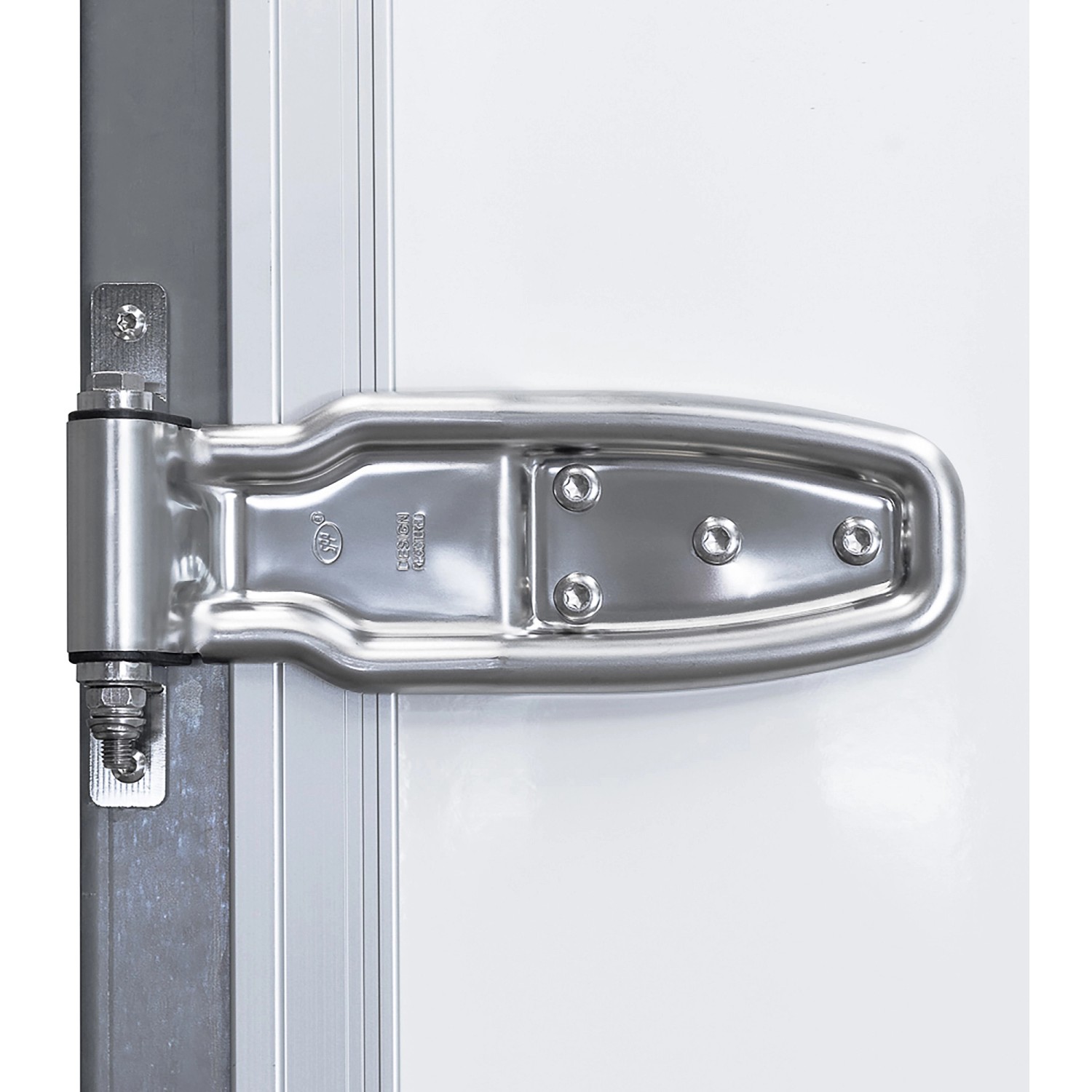 Detailaufnahme: Scharnier am Stema Kofferanhänger 1300 Sandwich, Edelstahl.