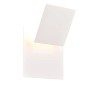 Eckige, matte, weiße Trio LED-Wandlampe Mio mit indirekter Beleuchtung.