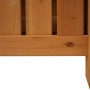 Detailansicht der braunen PROREGAL Gartenbank aus Tannenholz mit Stauraum.