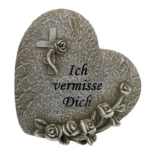 Herzförmige Grabdekoration mit Rosen und Kreuz, Aufschrift: Ich vermisse Dich.