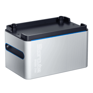Storcube Solarbatterie S1000 Pro, 1024 Wh, für Balkonkraftwerke. Silbernes Gehäuse mit Tragegriffen.