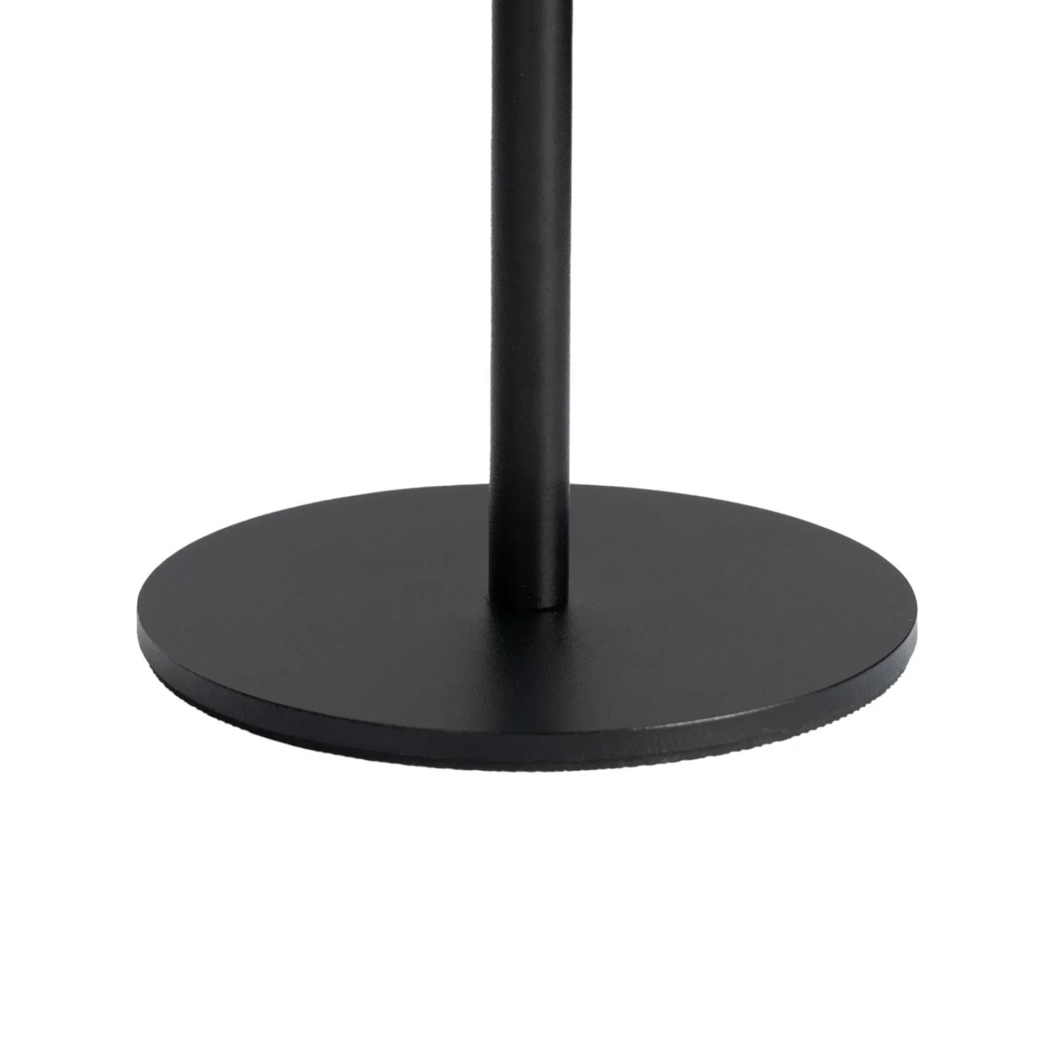 Detailaufnahme der schwarzen Arcchio LED-Tischleuchte Thenra, dimmbar und modern.