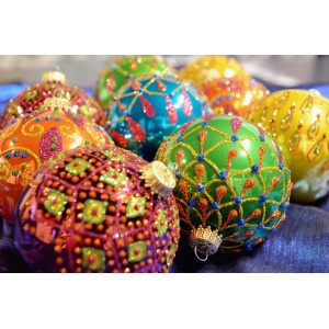 9-tlg. Set Marrakesch Weihnachtskugeln (8cm) von Krebs Glas Lauscha, Farben: Grün, Blau, Rot, Safran.