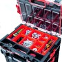 Schwarzer PROREGAL QBRICK Sortimentskasten (45x36x8cm) mit Werkzeug und Kleinteilen.