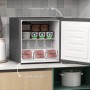 HOMCOM Mini-Gefrierschrank, 35L, grau, mit Lebensmitteln gefüllt. Kompakte Kühlbox für kleine Räume.