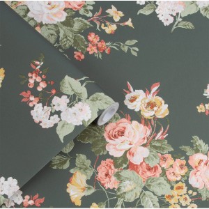 Laura Ashley Vliestapete Rosemore Fern mit floralem Muster in Grün, Rosa und Gelb.