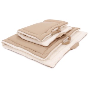 Beige Heim Haustierdecke mit Griff, Mikrofaser und Fellimitat für Hunde.