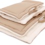 Beige Heim Haustierdecke mit Griff, Mikrofaser und Fellimitat für Hunde.