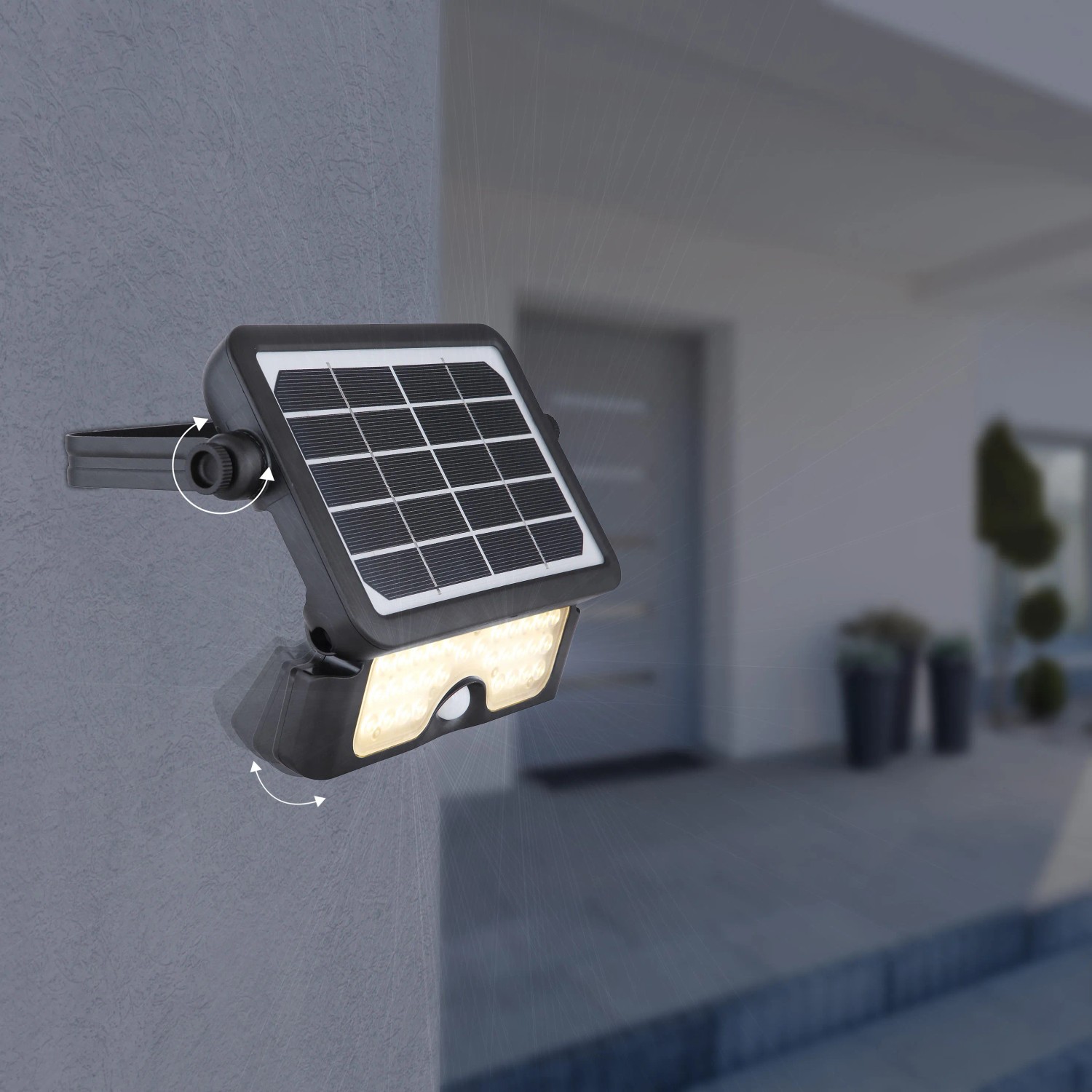Schwarze Globo Solarleuchte mit Sensor, flexible Ausrichtung für den Außenbereich.