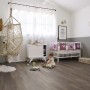 Verlegter Gerflor Vinylboden Senso Clic Premium Cleveland Dark im Kinderzimmer.