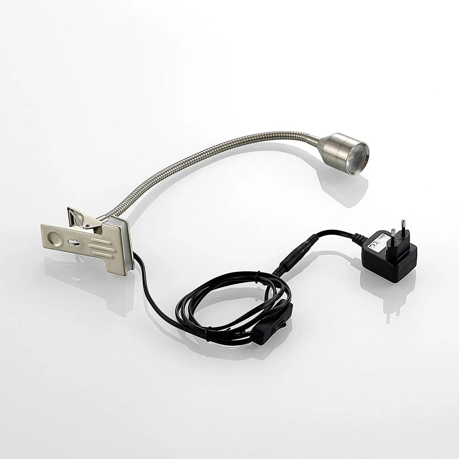 Moderne Lindby LED Klemmleuchte Djamila in Alu für Arbeitszimmer & Büro.
