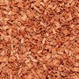Orangefarbene Galamio Holzhackschnitzel als Mulch. Grobe Kiefernholz-Chips für Gartenwege und Beete. Körnung 5-60 mm.