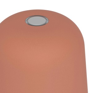 Detailaufnahme: Rote EGLO MANNERA-S LED Akku Tischleuchte mit Touchdimmer.