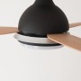 Schwarzer Pepeo Deckenventilator Bayu mit LED und Holzoptik Flügeln, inklusive Fernbedienung.