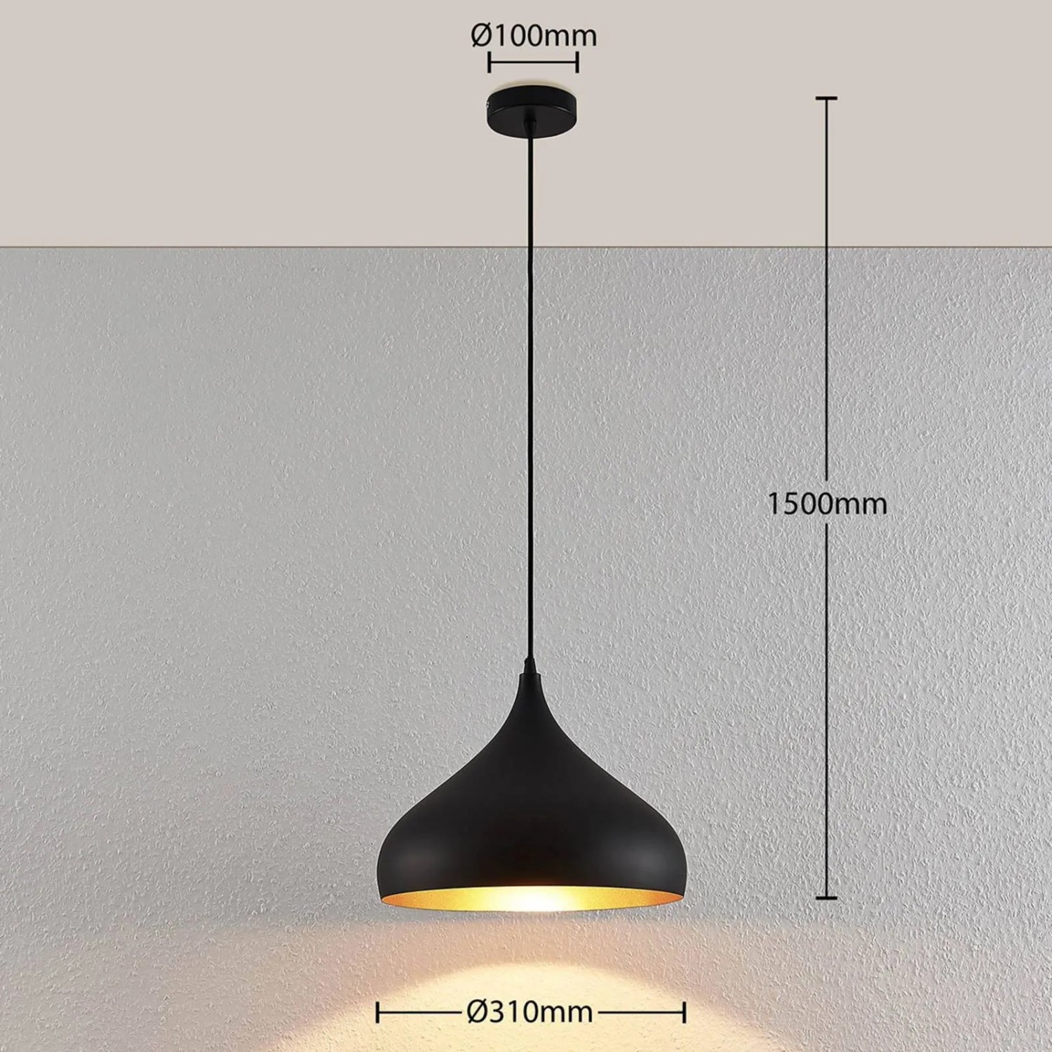 Moderne, schwarze Lindby Pendelleuchte Ritana aus Aluminium, 31 cm Durchmesser, für E27 Leuchtmittel.