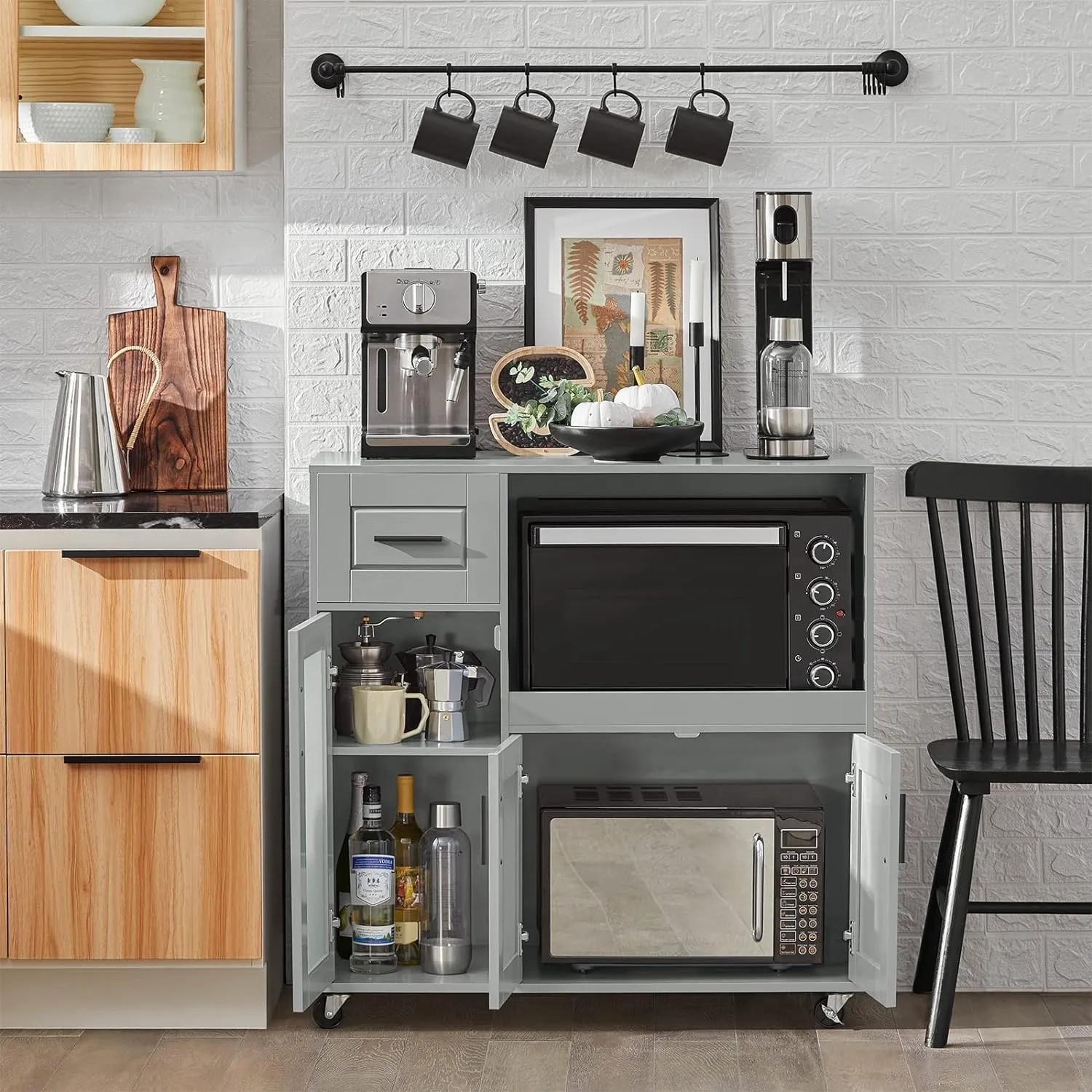 Graues SoBuy Sideboard FSB78-HG mit Rollen, Schublade, Glas- und Drehtüren für Küche und Esszimmer.
