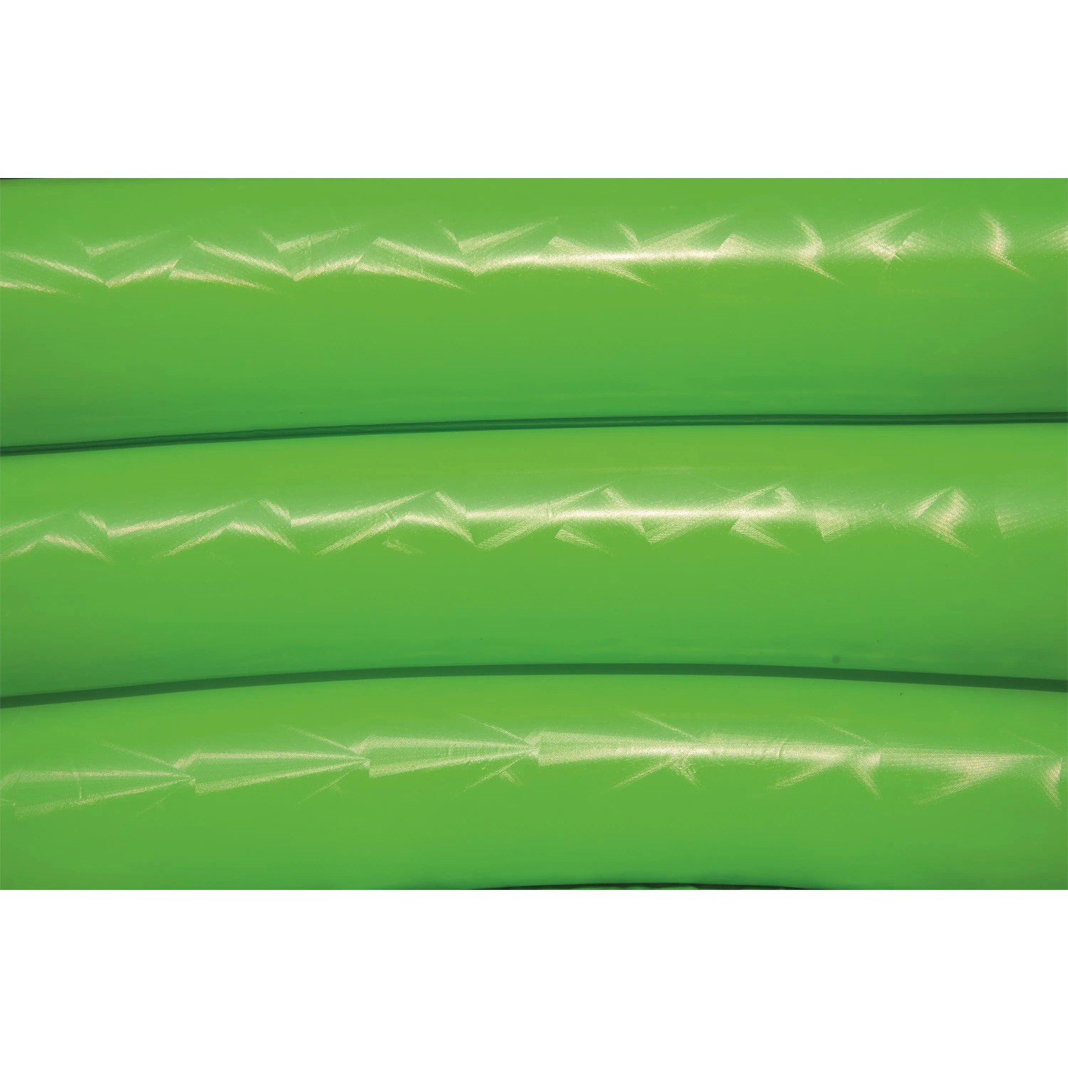 Grünes Bestway Planschbecken (Ø 122 cm) mit drei aufblasbaren Ringen.