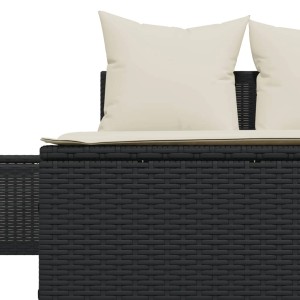 Schwarze Doppel-Sonnenliege aus Rattan mit cremeweißen Kissen, Detailansicht.