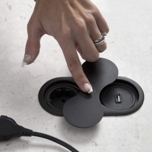 SOTECH Doppel Einbausteckdose Oval Schwarz mit Schuko USB