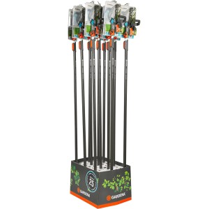 Display mit Gardena Combisystem Bypass-Baumscheren mit Teleskopstiel für hohe Äste.