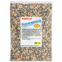 Transparenter Beutel Supravit Winterstreufutter für Wildvögel, 2,5 kg. Sichtbar sind Sonnenblumenkerne, Erdnüsse, Getreide.