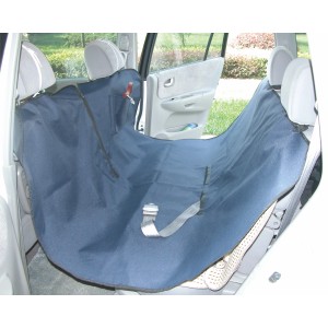 Blaue Heim Hunde-Autoschondecke (140x150cm) aus Nylon, befestigt an den Kopfstützen im Auto.