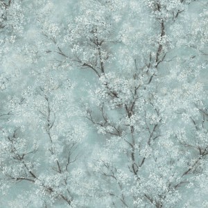 Hellblaue Vliestapete mit Kirschblütenzweigen für ein florales Wanddesign.