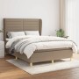Boxspringbett Taupe (140x190 cm) mit Matratze und hohem Kopfteil.