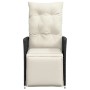 Verstellbarer vidaXL Gartensessel mit Kissen, schwarzes Poly Rattan.