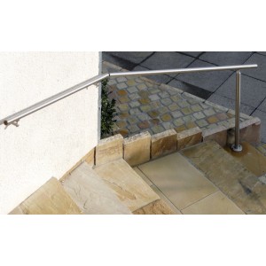 Edelstahl Handlauf V2A, 1500 mm, für Treppen im Innen- und Außenbereich.