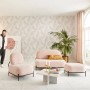 Wohnraum mit Erismann Vliestapete Guido Maria Kretschmer Fashion for Walls 3 Palmblätter.