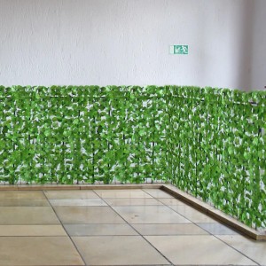 MCW Balkonsichtschutz N77 Blatt hellgrün, 500x100cm, als dekorativer Sichtschutz für Balkon und Garten.