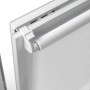 Detailaufnahme: Weißes Gardinia EasyFix Rollo Isabella, 50x150 cm, am Fensterrahmen befestigt.